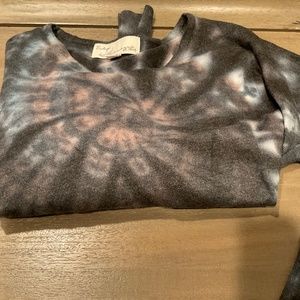 Light weight tie dyed sweater